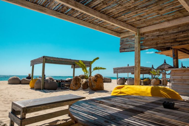 Κυπαρισσία: Λουκέτο σε beach bar που δεν διέθετε POS