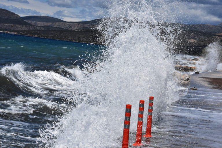 Kαιρός: Θυελλώδεις άνεμοι το επόμενο διήμερο