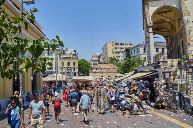 Πώς το δημογραφικό ναρκοθετεί την οικονομία