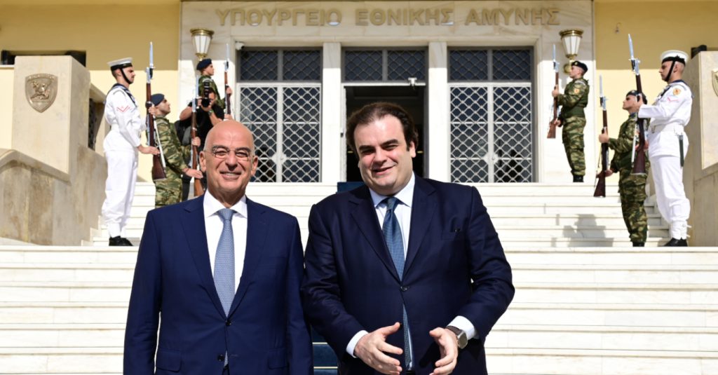 Στρατιωτικές Σχολές: Με μισθό €609 οι σπουδαστές