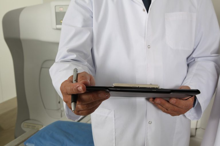 Θανατηφόρο τροχαίο στην Ελαία: Στη ΜΕΘ του 401 ο πολυτραυματίας 19χρονος – Τοξικολογικές στον οδηγό της νταλίκας (upd)