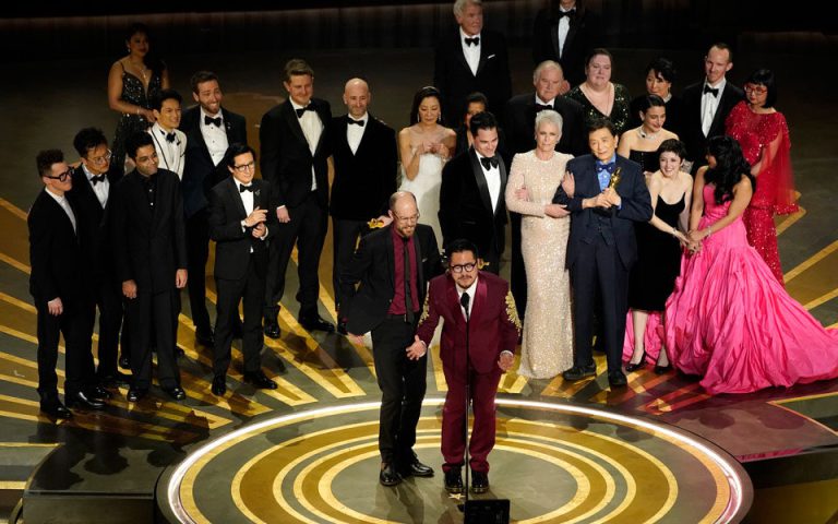 Oscars 2023: 7 χρυσά αγαλματίδια για την ταινία «Τα Πάντα Ολα»