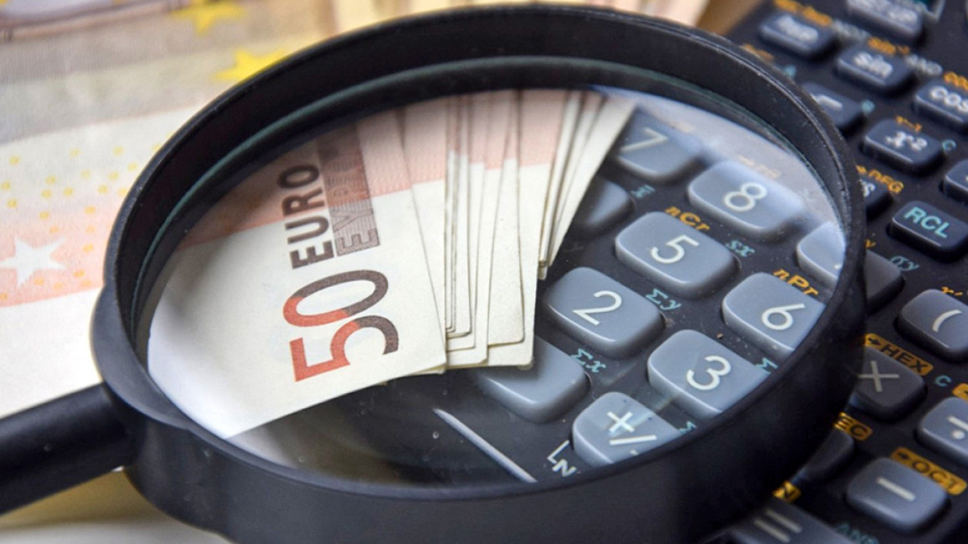 Σφίγγει ο κλοιός για τους ελεύθερους επαγγελματίες που φοροδιαφεύγουν - Tι αλλάζει