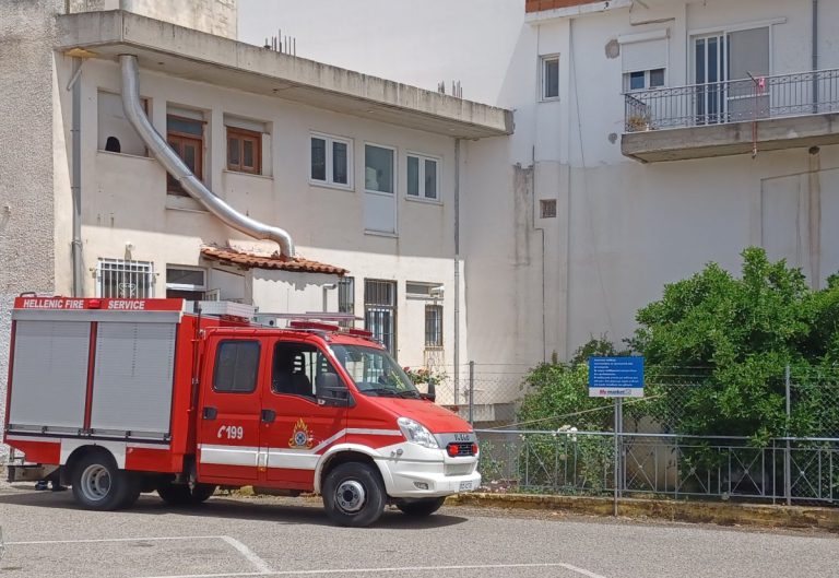Πύργος: Αναστάτωση από φωτιά σε αποθήκη καταστήματος στα Χαλκιάτικα