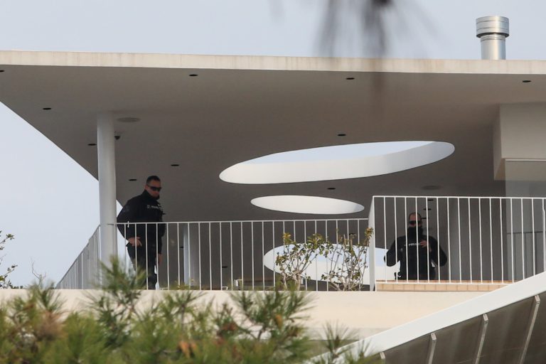 Γλυφάδα: «Υπάρχουν ένοχα μυστικά που δε θα βγουν ποτέ» – Νέα στοιχεία για το μακελειό