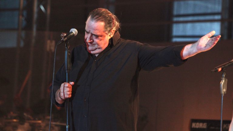 Βασίλης Καρράς: Δημοσιεύθηκε η διαθήκη του – Ποιοι είναι οι δύο άνθρωποι που κληρονομούν την περιουσία των 10 εκατ. ευρώ