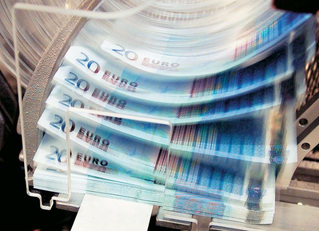 Νέο Φορολογικό Νομοσχέδιο: Στήνεται “τριπλό” δόκανο για τη φοροδιαφυγή των ελεύθερων επαγγελματιών - Τι προβλέπει