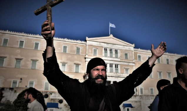 Kαλαμάτα: «Πατήρ Κλεομένης» προς 45χρονο παλαιοχριστιανό – «Ποιος σε έβαλε να με μπλέξεις;»