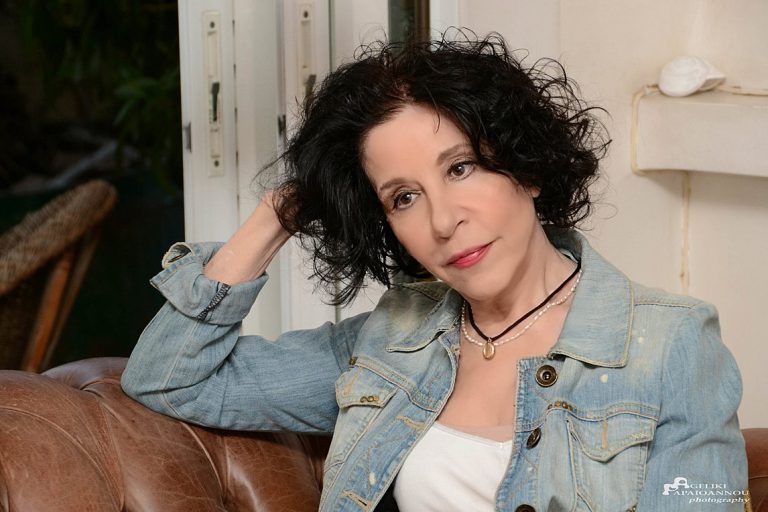 Έφυγε από τη ζωή η ηθοποιός Μίνα Αδαμάκη