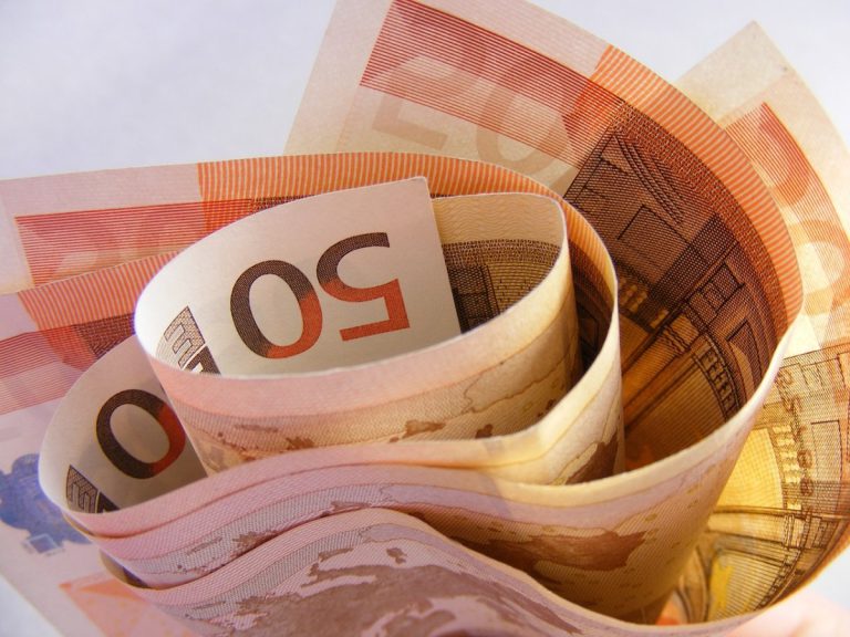 Οικονομία: Τι ανακοινώθηκε για συνταξιούχους