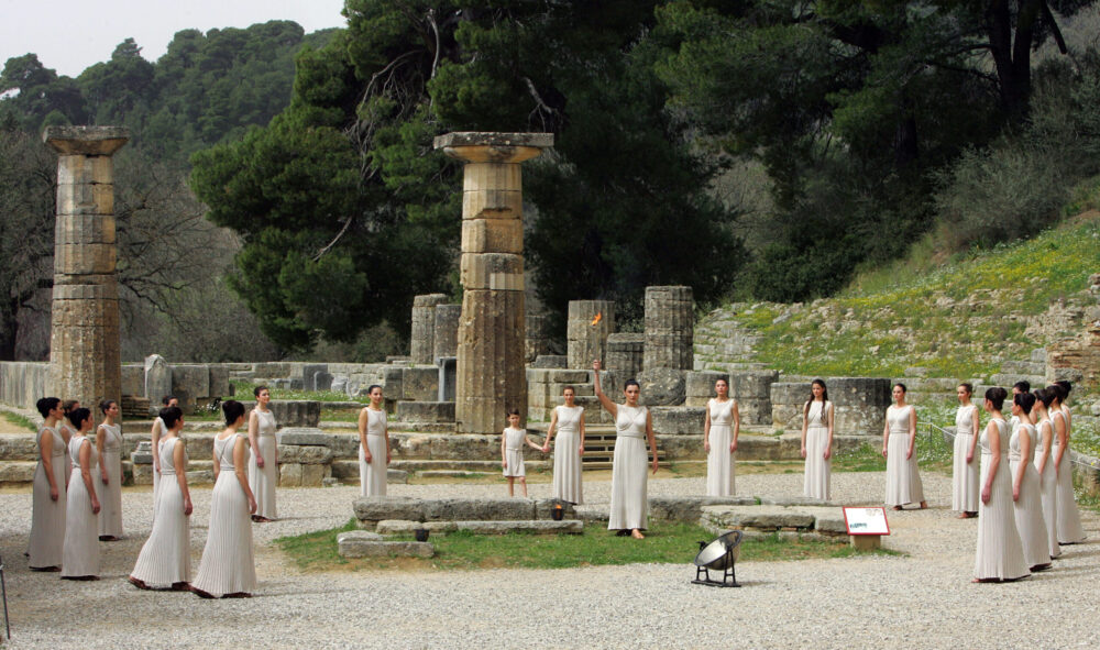 Δήμος Aρχαίας Oλυμπίας: Tελετή βράβευσης όλων των συντελεστών της Τελετής Aφής