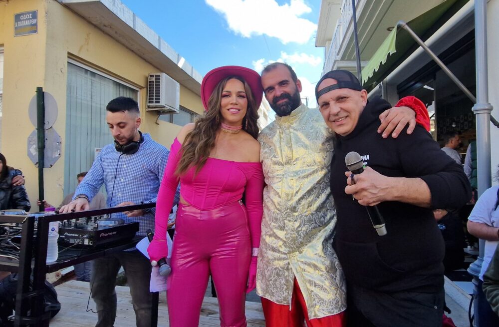 «Έλαμψε» το 5ο Καρναβάλι Βαρθολομιού με Κατερίνα Στικούδη και Αλέξη Λιβανά στην παρουσίαση (pics)