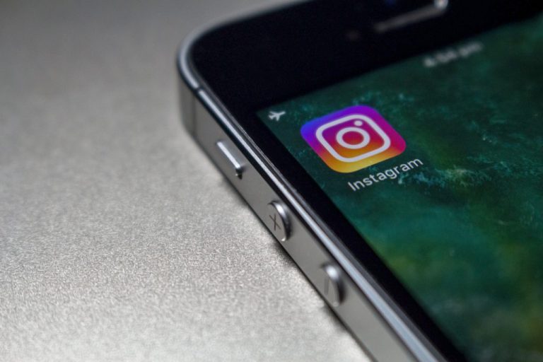 Wall Street Journal: «Τούνελ» για παιδόφιλους το Instagram