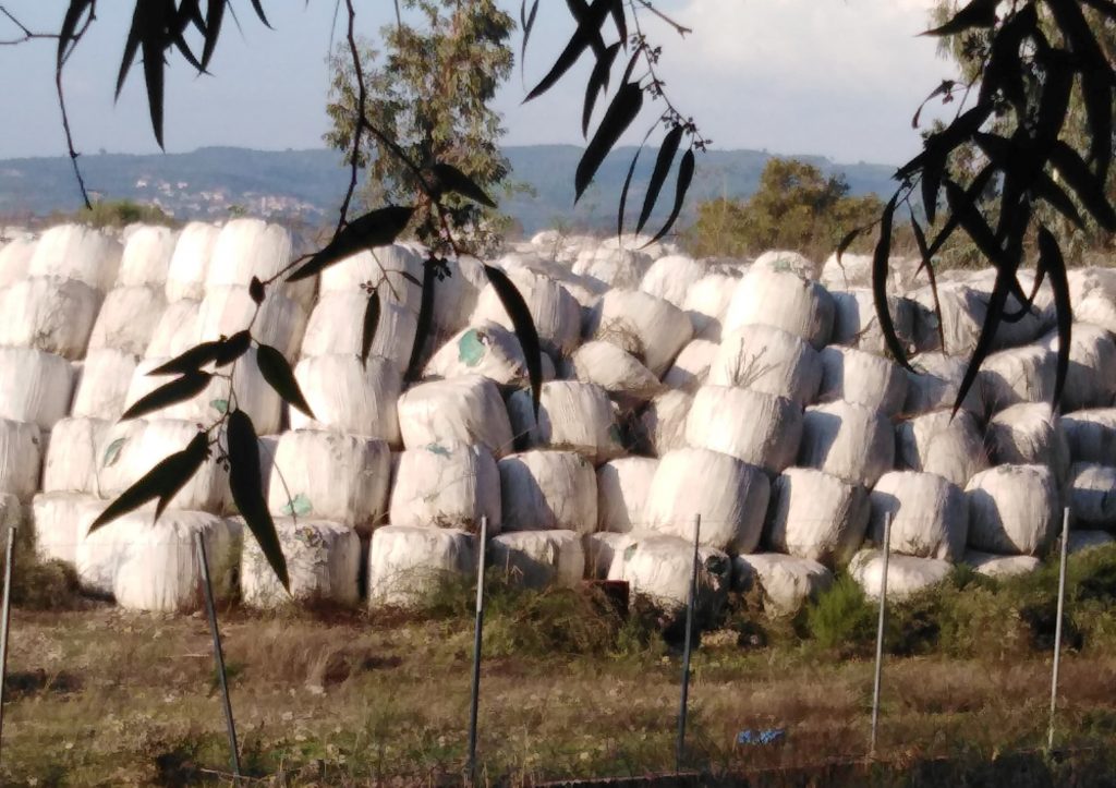 Πύργος: 700.000 ευρώ για να φύγουν οι «μπάλες» απορριμμάτων από το Ποτόκι
