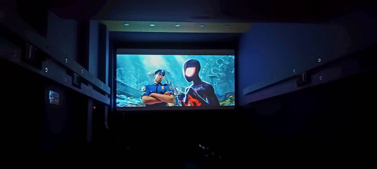 Πύργος: Τρέλα για το «Spider-Man: Ακροβατώντας στο αραχνο-σύμπαν» 