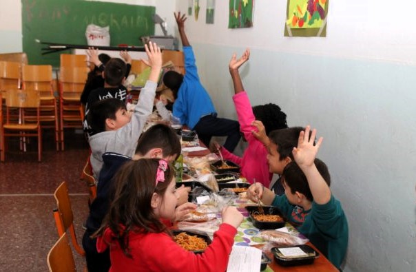 Δήμος Πηνειού: Δωρεάν γεύματα για τους μαθητές 7 δημοτικών σχολείων