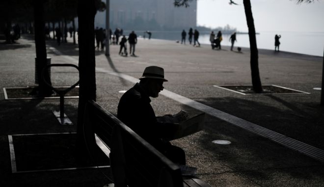 Έκθεση ΟΗΕ: Πόσο θα μειωθεί ο πληθυσμός της Ελλάδας έως το 2100