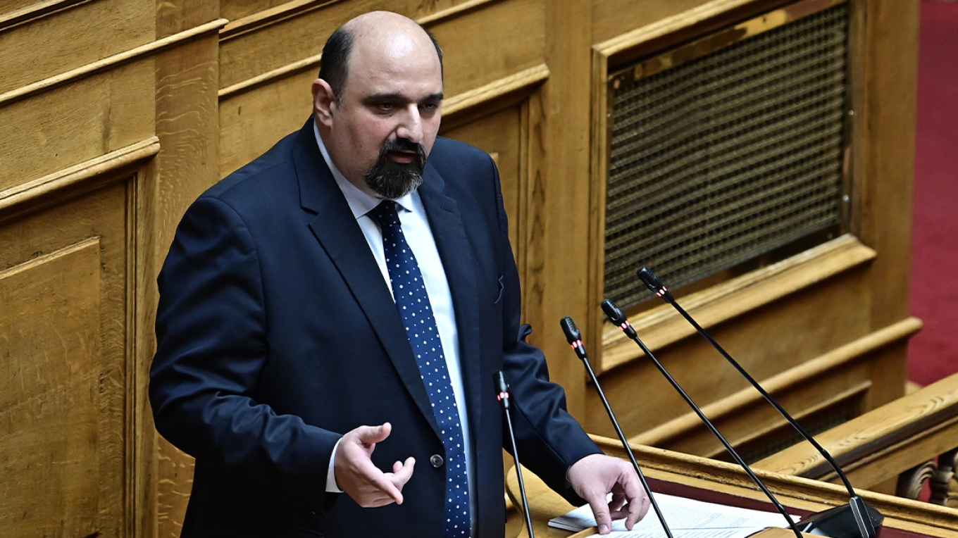 «Nαι» στην άσκηση ποινικής δίωξης κατά Τριαντόπουλου από 190 βουλευτές - Τα επόμενα βήματα