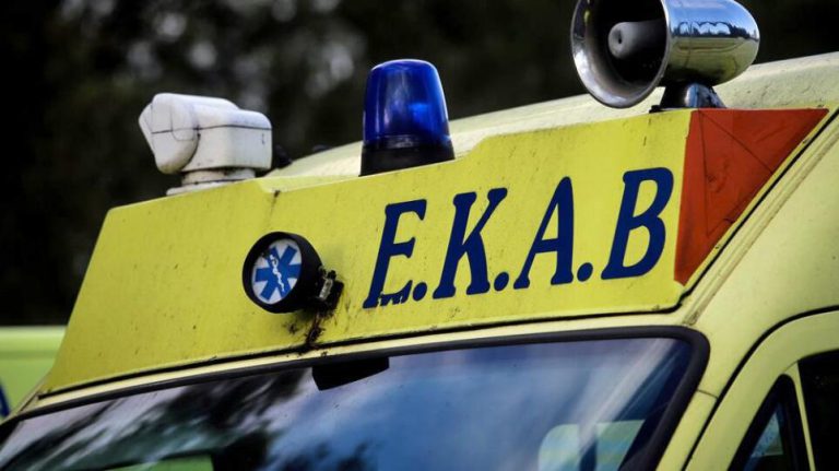 Πατρών – Πύργου: Σοβαρά τραυματισμένος νεαρός οδηγός ΙΧ μετά από σύγκρουση με λεωφορείο στο ύψος του Kαπελέτου