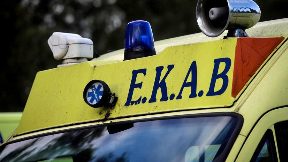 Πατρών – Πύργου: Σοβαρά τραυματισμένος νεαρός οδηγός ΙΧ μετά από σύγκρουση με λεωφορείο στο ύψος του Kαπελέτου