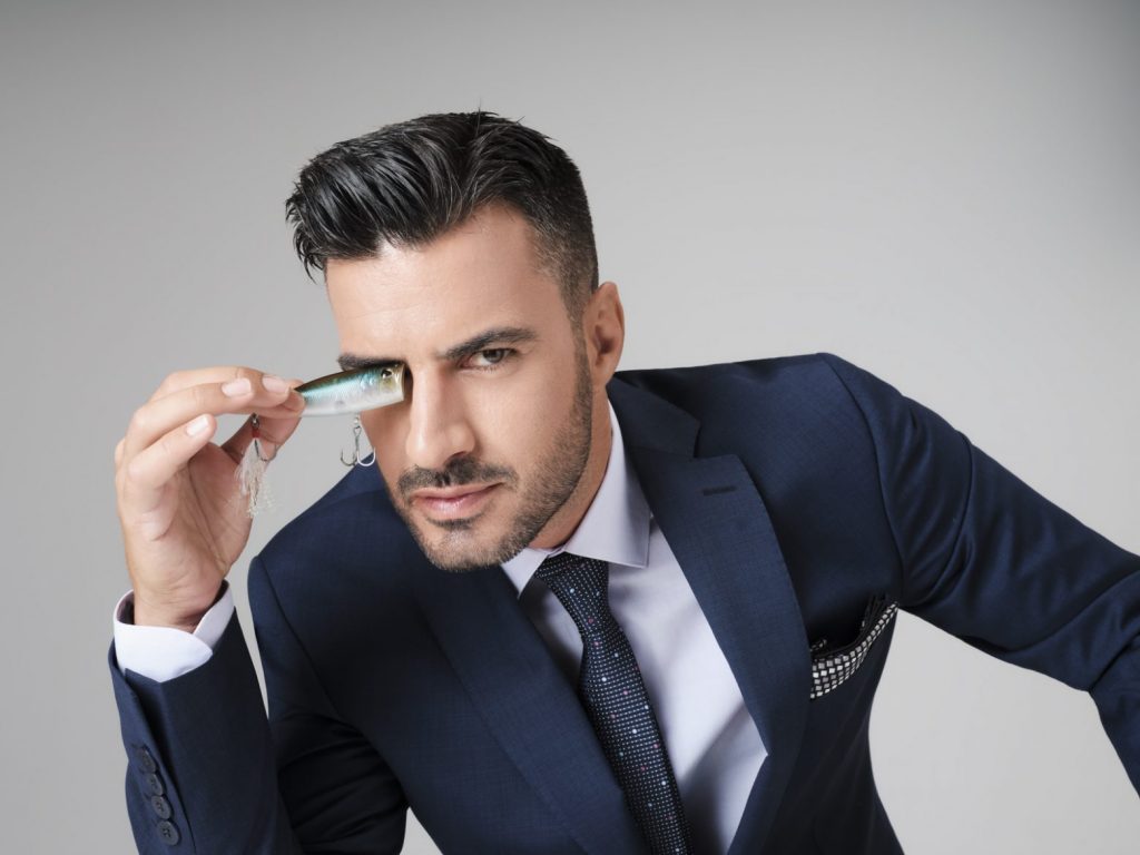 <strong>Τι γυρεύει ο Γιάννης Τσιμιτσέλης στον Πύργο και το Κατάκολο;</strong>