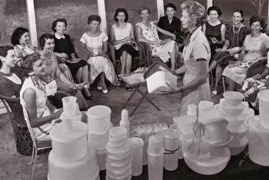 Tupperware: Το σχέδιο της εταιρείας για πτώχευση