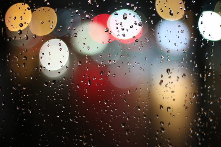 Meteo: Κακοκαιρία διαρκείας τις ημέρες των Χριστουγέννων - Ριπές ανέμων 90-100 km/h στη Δυτική Ελλάδα
