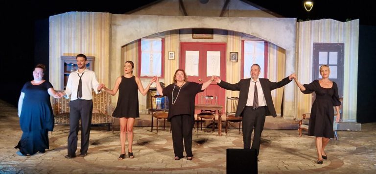 «Μπαμπάδες με ρούμι» και «Ειρήνη» έκλεισαν εντυπωσιακά το 12ο Φεστιβάλ του δήμου Πηνειού (pics)