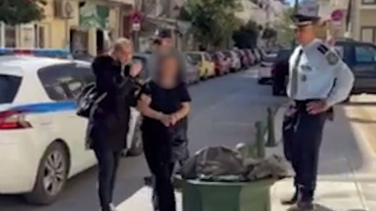 Zάκυνθος: Στον εισαγγελέα η μητέρα που κακοποιούσε τα παιδιά της (video)