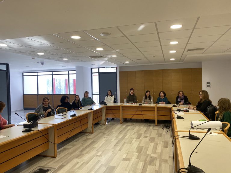 Εργαστήρια ενημέρωσης και ευαισθητοποίησης στο δήμο Ήλιδας: Οι δραστήριες γυναίκες αναλαμβάνουν ρόλο!