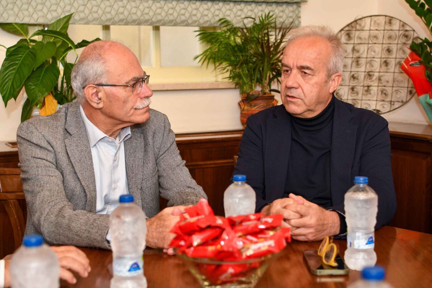 Λεβέντης - Kαννής: Εποικοδομητική συνάντηση στο Λάτσειο Δημοτικό Μέγαρο (pics)