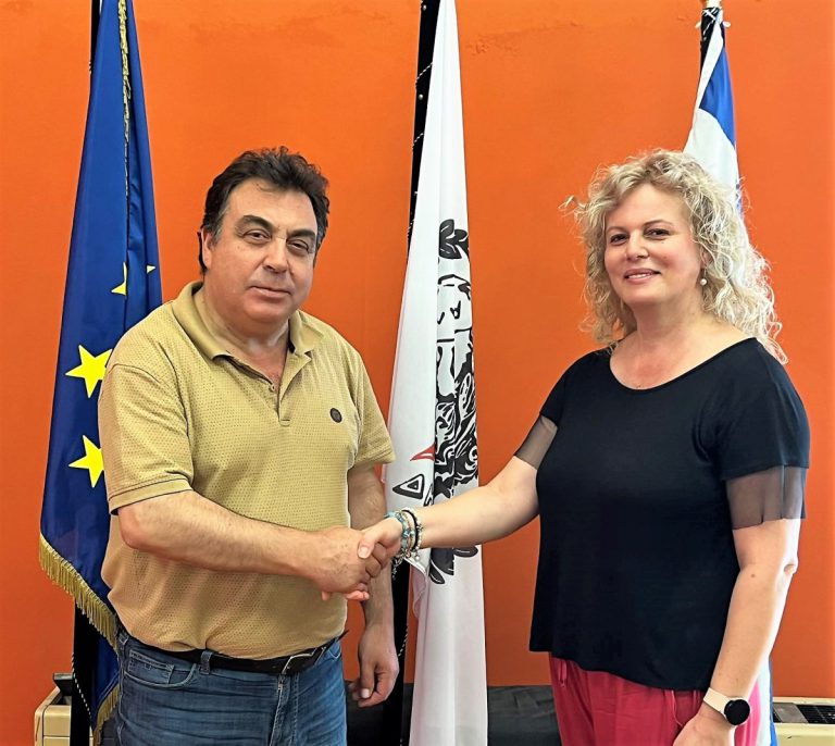 "Ενωμένοι αλλάζουμε τον Πύργο": Η Διονυσία Β. Κατσικονούρη και ο Παναγιώτης Κακαλής υποψήφιοι με τον Δήμαρχο Παν. Αντωνακόπουλου