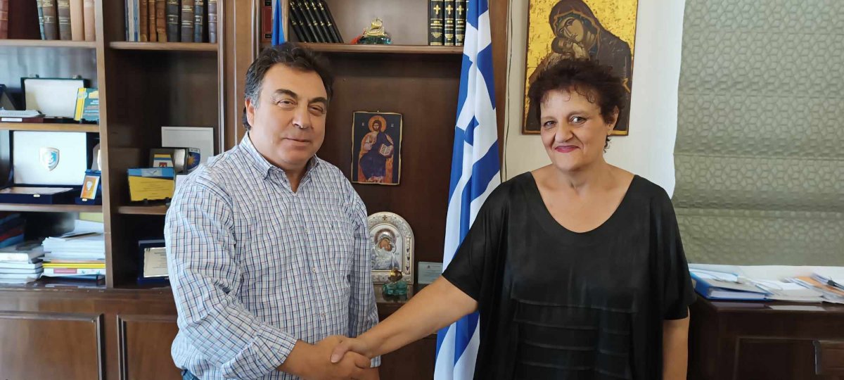 «Ενωμένοι αλλάζουμε τον Πύργο»: Η Μαριάνθη Παπαστασινού υποψήφια με τον συνδυασμό του Δημάρχου Παν. Αντωνακόπουλου