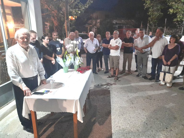 Σάκης Μπαλιούκος: Οι κάτοικοι της Φρίξας αγκάλιασαν το παιδί τους!