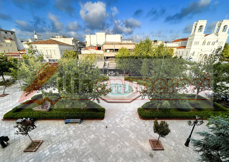 PYRGOS_PLATEIA_11