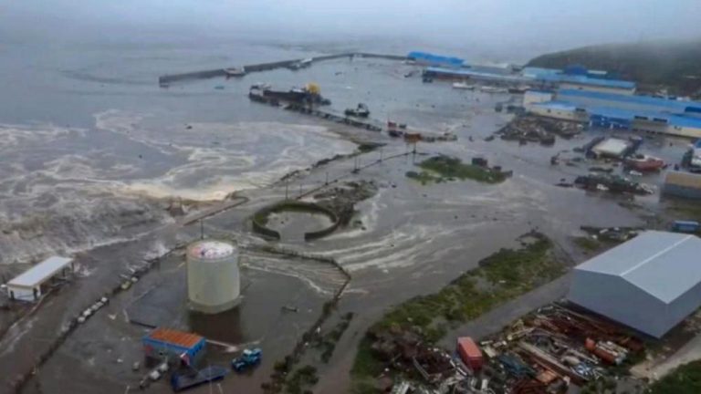 TSUNAMI