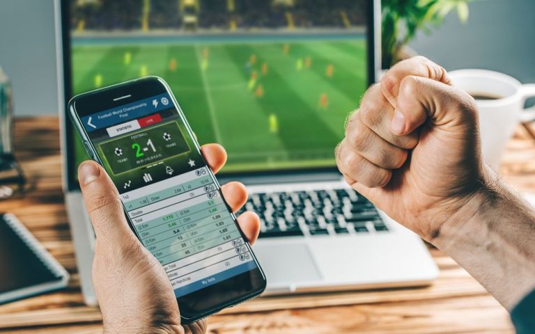 shutterstock_tzogos_stoixima_betting_-768x480-1
