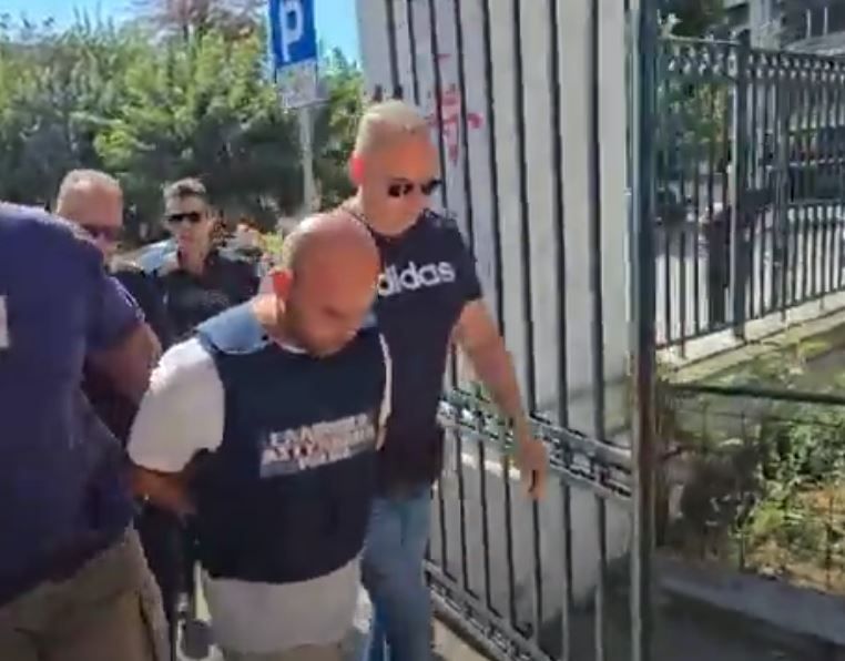 volo_censored