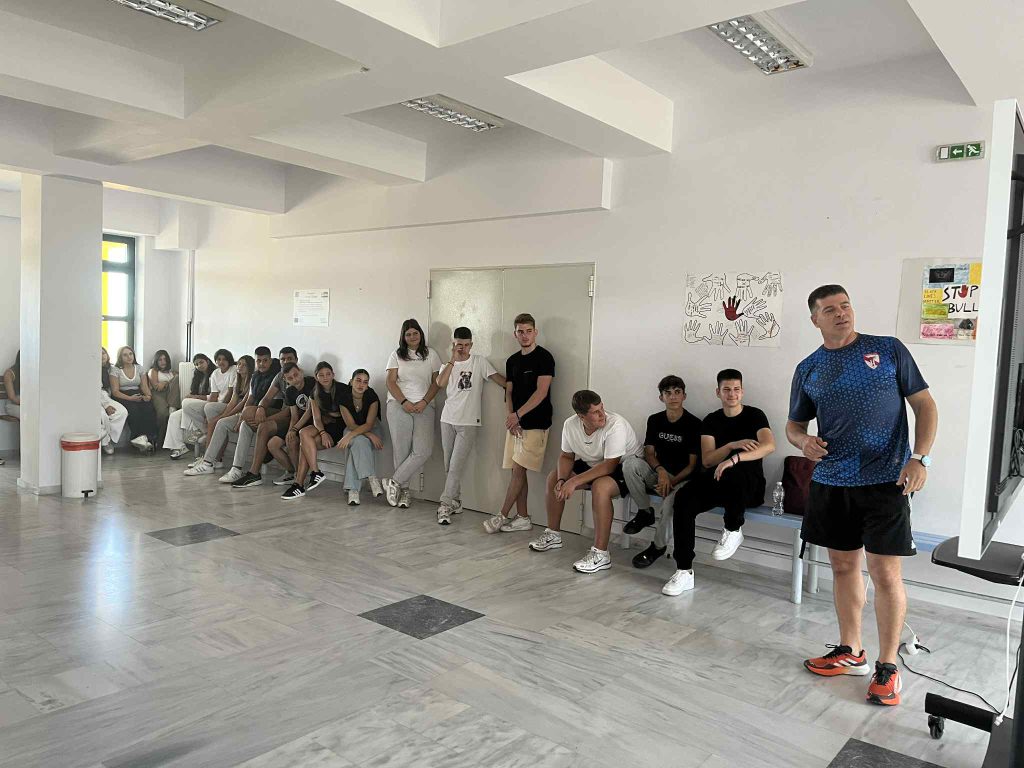 a669ef7a-0fa4-44ad-a7bd-08cad349378d