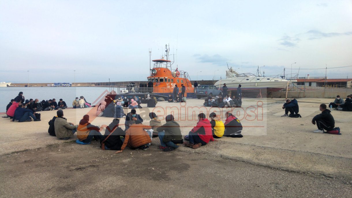 metanastes_katakolo_arxeio