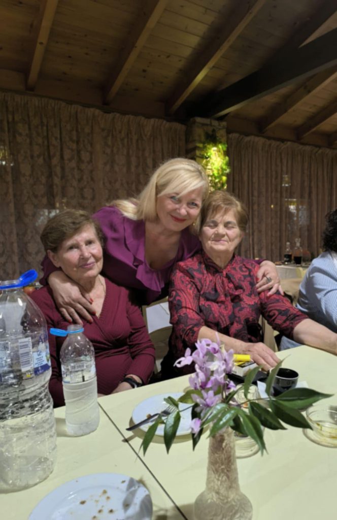 caee98ef-041a-4909-94b8-4779a4eccb90