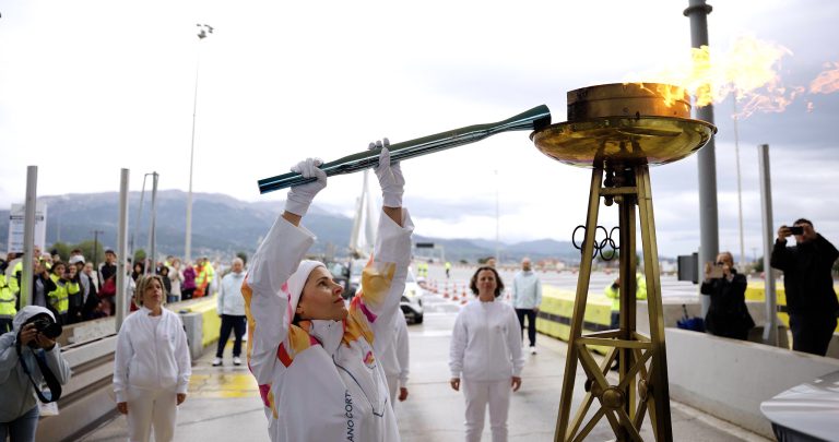 OLYMPIC_FLAME-2