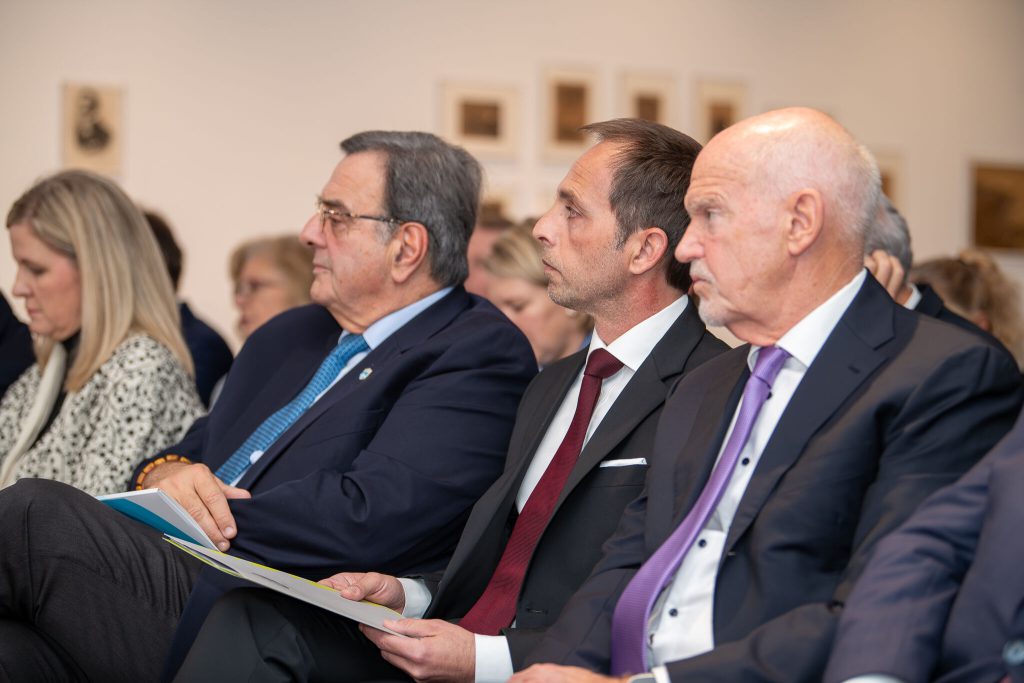 ypografi_ekexeirias_mouseio_syxronwn_olympia4