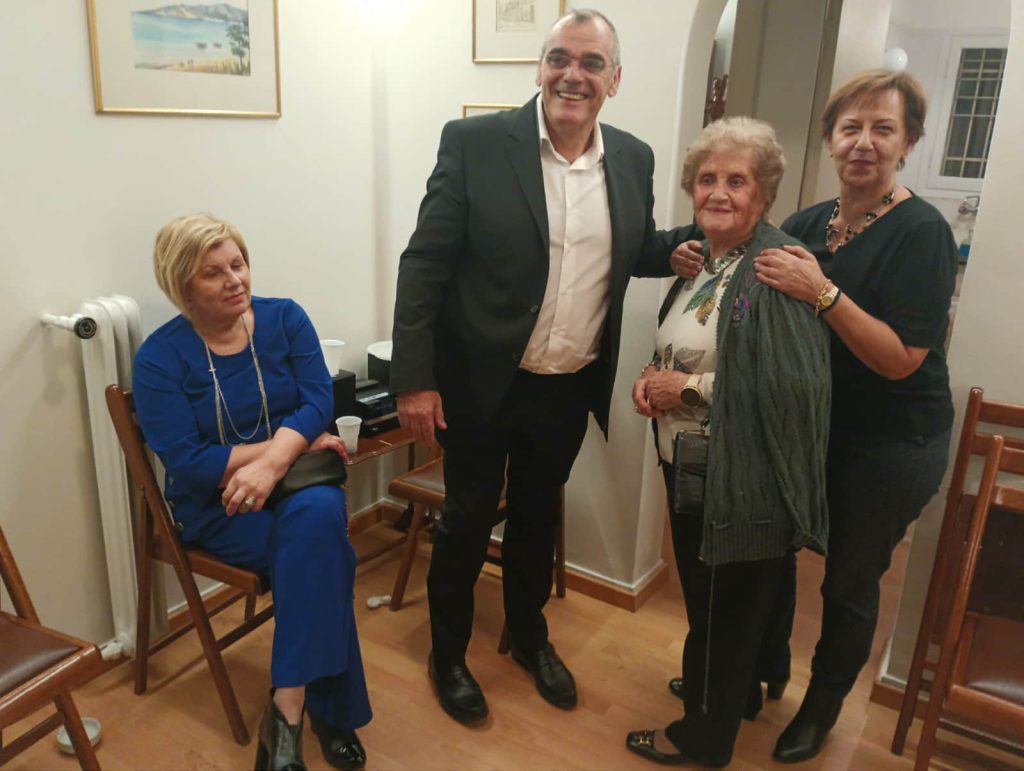 2ecc58e8-9e24-4d64-8f41-dbd7ba7d94b8